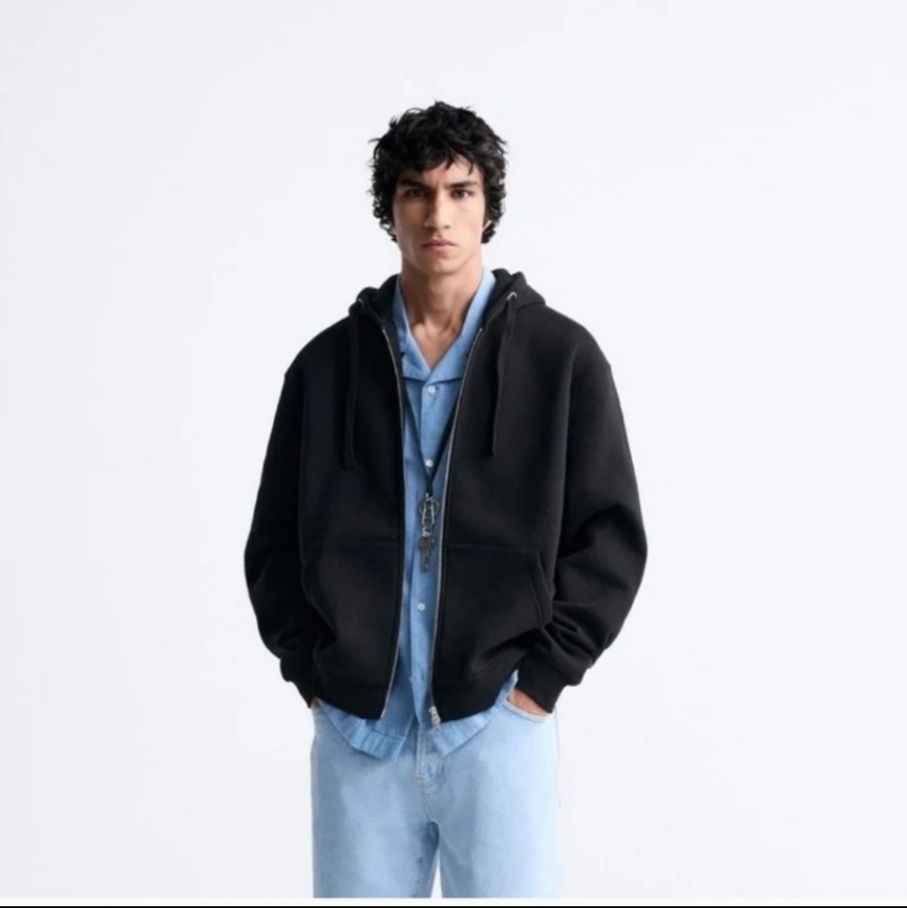 BASIC HOODED ZIP-UP SWEATSHIRT SIZE M